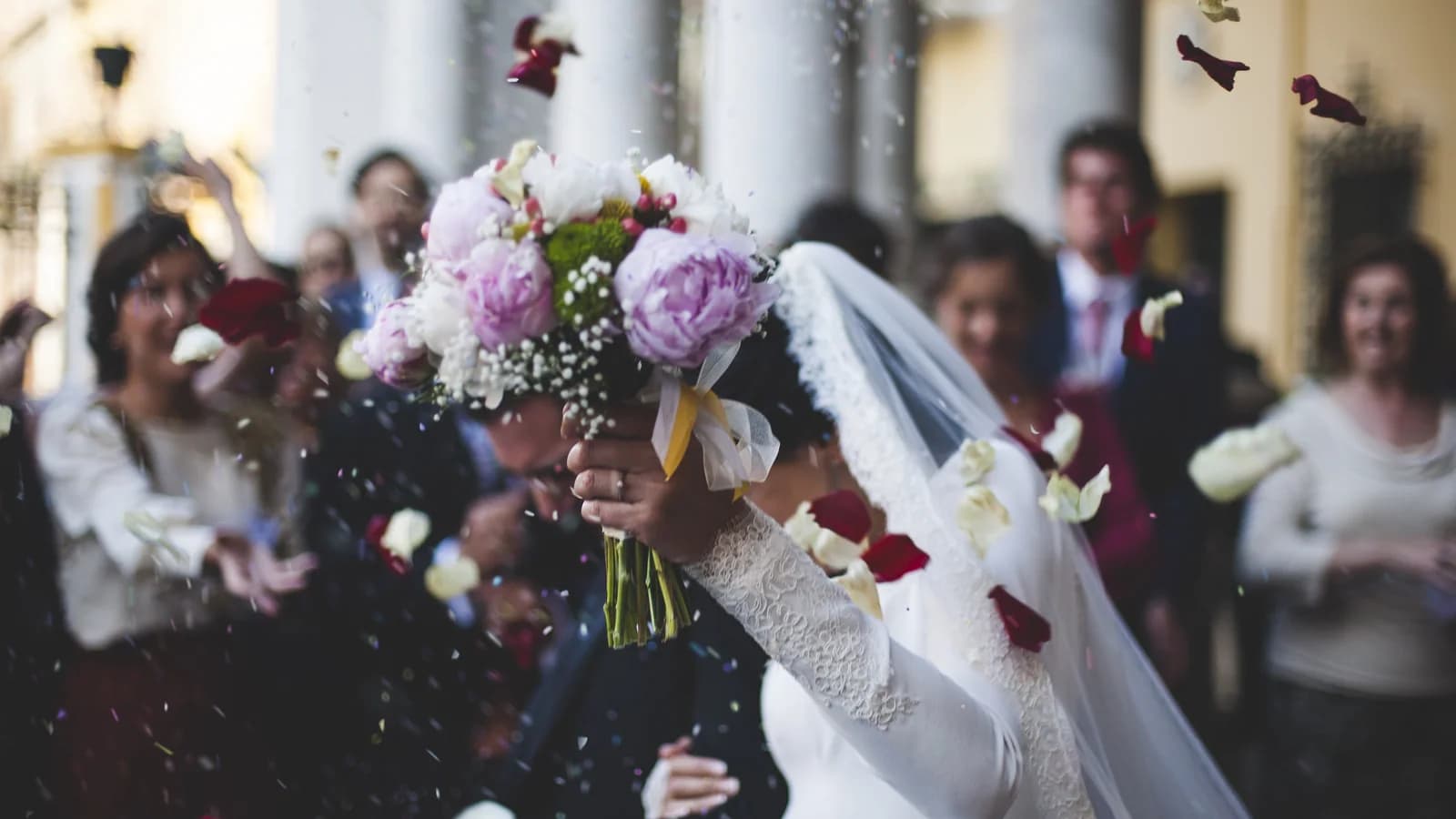 Best Wedding Photo Sharing App in 2026 | Momentral